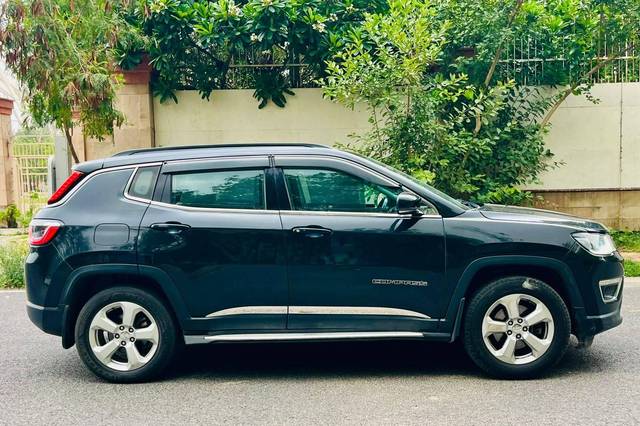 https://images10.gaadi.com/usedcar_image/4575703/original/processed_f93f6cf299d1e86ebd26766d39a0c135.jpg?imwidth=6401
