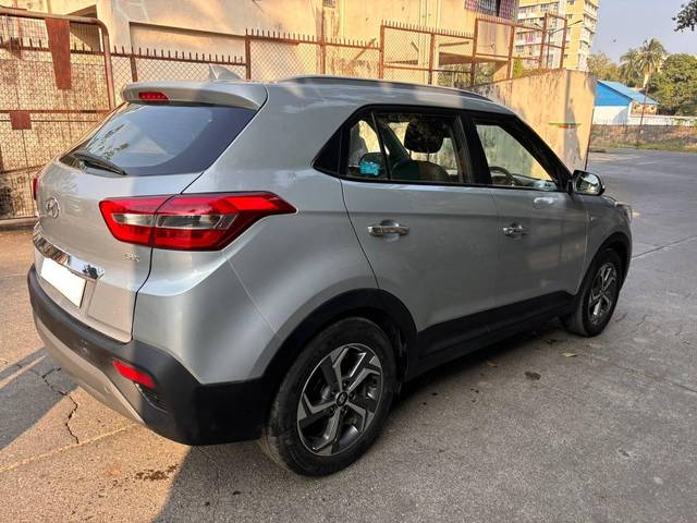 https://images10.gaadi.com/usedcar_image/4575710/original/processed_8d03fc0a0900767fd9bfcb16a6b9334f.jpg?imwidth=6402