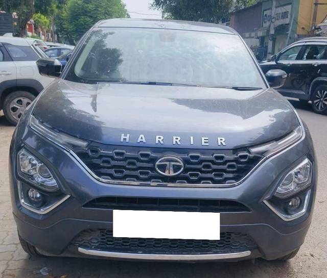 https://images10.gaadi.com/usedcar_image/4575713/original/processed_843636dc54bb5b4f54c2a1ffbe20b9aa.jpg?imwidth=6400
