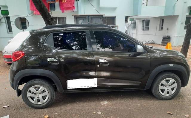 https://images10.gaadi.com/usedcar_image/4575714/original/processed_4db2fb797d4bbeeec54e2990f0629fa9.jpg?imwidth=6401