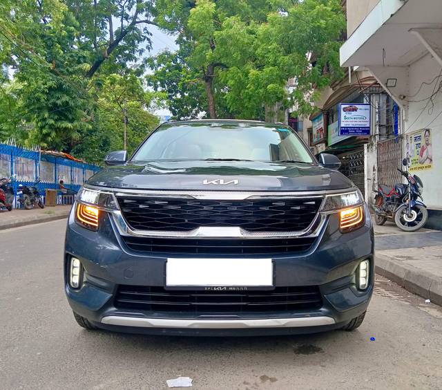 https://images10.gaadi.com/usedcar_image/4575722/original/processed_80ad8b543b4368c52d36d08e5e101b4c.jpg?imwidth=6402