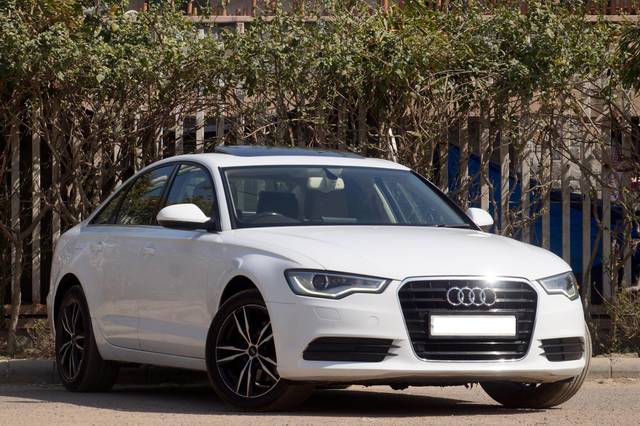 https://images10.gaadi.com/usedcar_image/4575731/original/00b12c500d587028147e99966cd16d2e.jpg?imwidth=6400