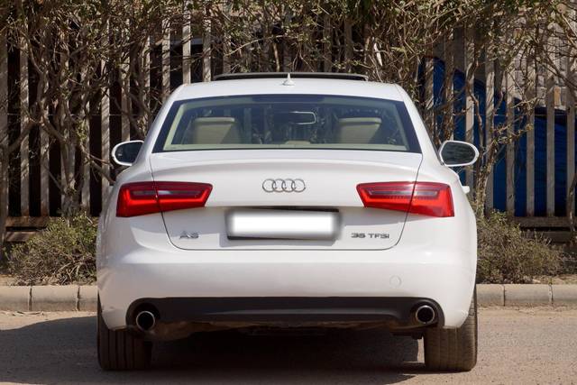 https://images10.gaadi.com/usedcar_image/4575731/original/processed_682c0145fe889a3f9ece8cf840bba872.jpg?imwidth=6401