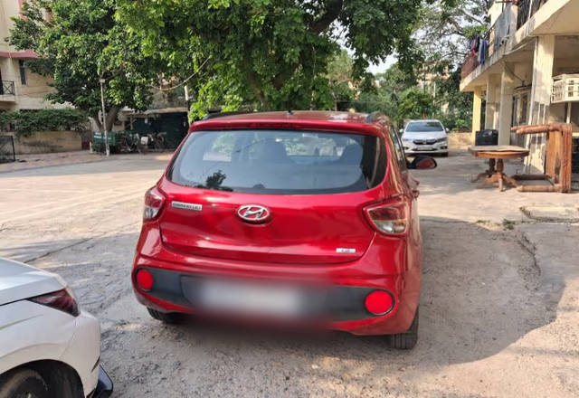 https://images10.gaadi.com/usedcar_image/4575738/original/d4b00de0-14a4-41f6-8d08-055dc216fc7d.?imwidth=6401
