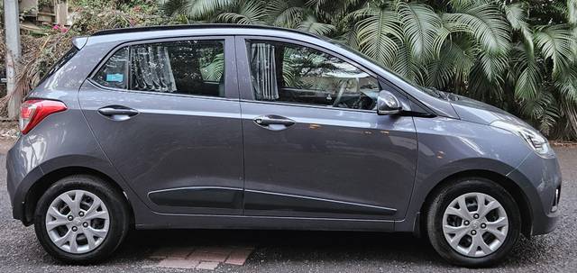 https://images10.gaadi.com/usedcar_image/4575776/original/processed_b502f454ec1d427a72b5b8409fa0d0e5.jpg?imwidth=6401