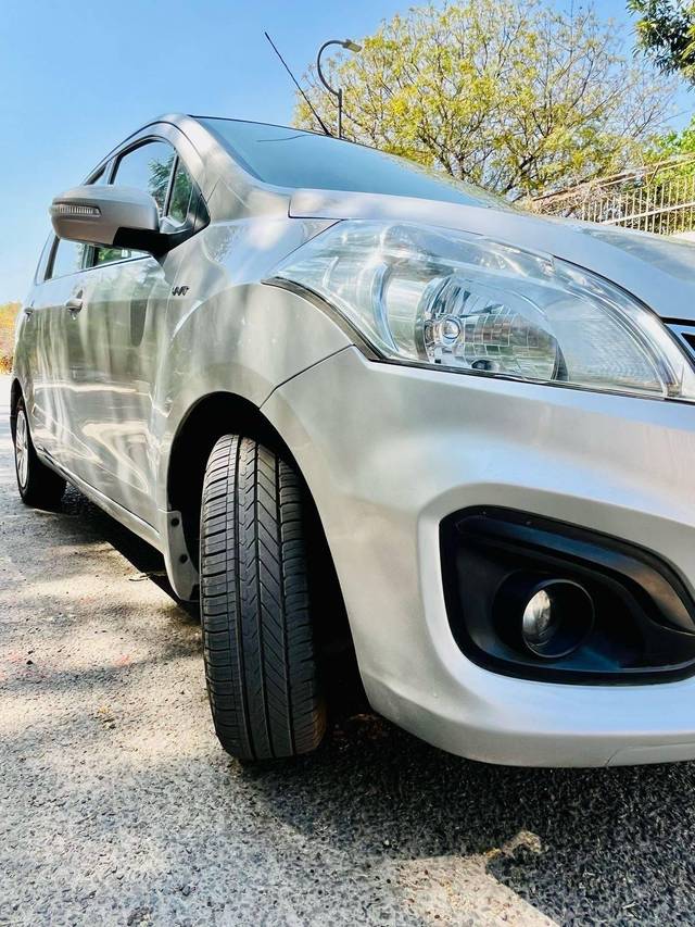 https://images10.gaadi.com/usedcar_image/4575785/original/processed_a93b52d256fb95ce9cfc18d7d27d4b8e.jpg?imwidth=6401