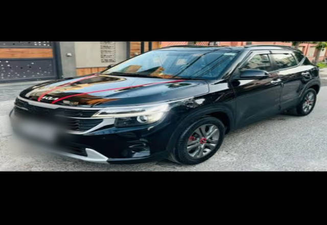 https://images10.gaadi.com/usedcar_image/4575833/original/faaa152d-5099-4430-92d1-c091ac54f85b.?imwidth=6400