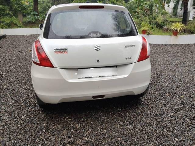 https://images10.gaadi.com/usedcar_image/4575842/original/processed_64da38c1-9195-4a57-902a-6ff4b1de499e.jpg?imwidth=6401