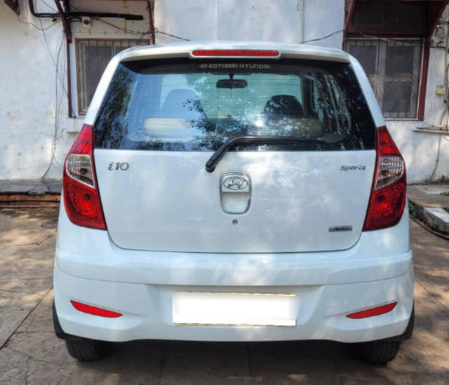 https://images10.gaadi.com/usedcar_image/4575844/original/processed_c965b0ea061974b415a697d02f55e46b.png?imwidth=6402