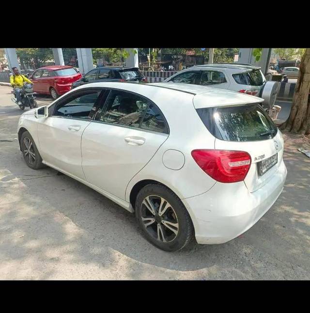 https://images10.gaadi.com/usedcar_image/4575849/original/processed_61864088-4be7-460d-8826-9b4b157f25f2.jpg?imwidth=6402