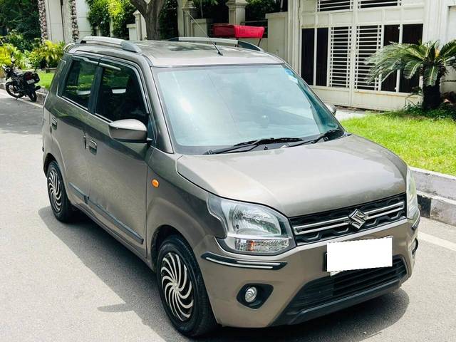 https://images10.gaadi.com/usedcar_image/4575853/original/processed_da281ae31ffe16a43a3144dc23c5a447.jpg?imwidth=6400