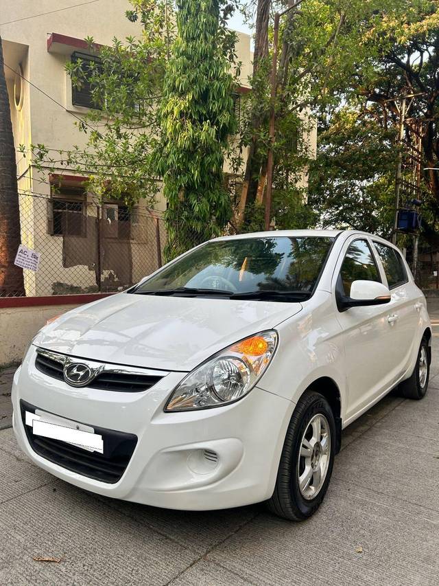 https://images10.gaadi.com/usedcar_image/4575855/original/processed_d66a9bb7-8159-4ec2-bd31-392f018c0d6d.jpg?imwidth=6400