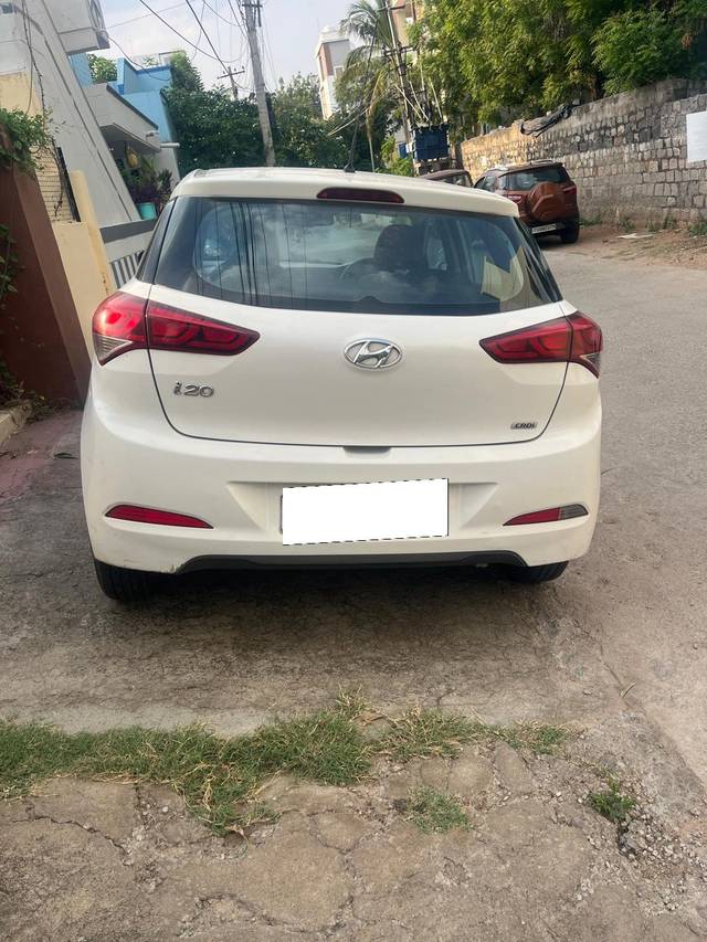 https://images10.gaadi.com/usedcar_image/4575861/original/processed_533b254843e65e07e3360fd60ae0bcf9.jpg?imwidth=6401