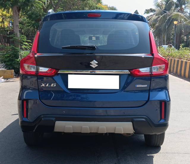 https://images10.gaadi.com/usedcar_image/4575875/original/processed_307dbde0246385702abc217e86971abb.jpeg?imwidth=6402