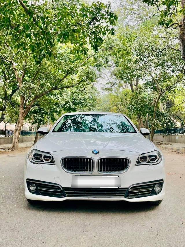 https://images10.gaadi.com/usedcar_image/4575877/original/processed_c9dcb476f3a160e6f491dea35d2ee034.jpg?imwidth=6402
