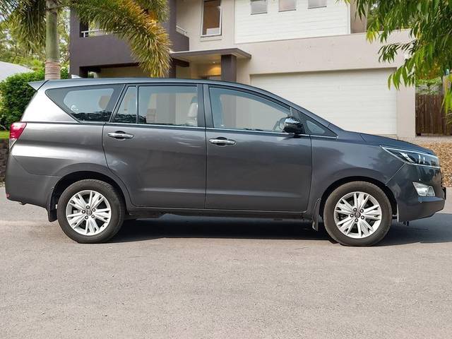 https://images10.gaadi.com/usedcar_image/4575900/original/a64df1caf6940276c9579fcf8495c4ed.jpg?imwidth=6401