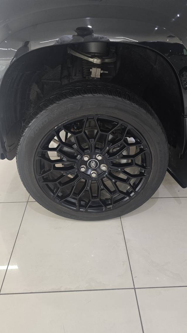 https://images10.gaadi.com/usedcar_image/4575908/original/c0a8b7eea91006cfc8d9bbdf6e5c23ca.jpg?imwidth=6402