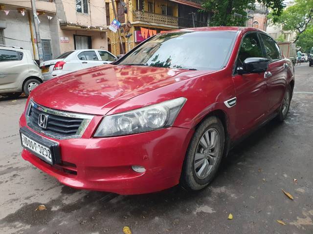https://images10.gaadi.com/usedcar_image/4575915/original/processed_9bae5c552a5ec4e229f2ddd535b18eb9.jpg?imwidth=6402