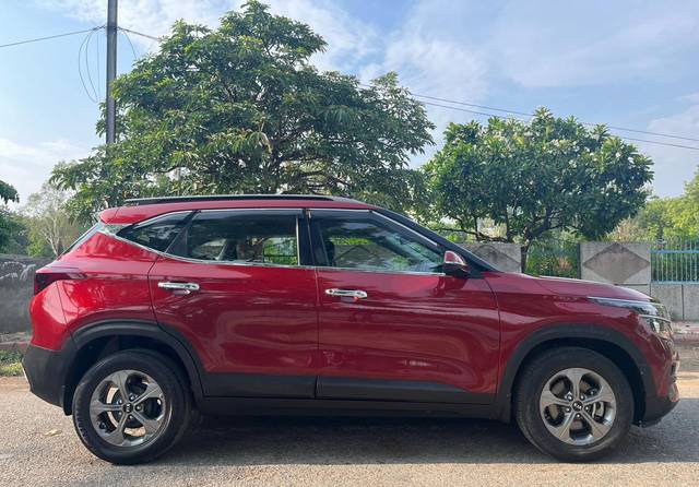 https://images10.gaadi.com/usedcar_image/4575922/original/dddf7f080f5d4977e1a4b9b4bfaa8204.jpg?imwidth=6402