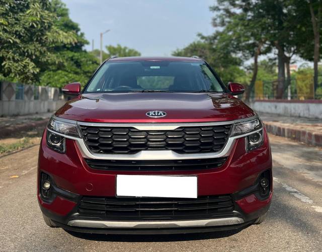https://images10.gaadi.com/usedcar_image/4575922/original/processed_c2930fcb36667735d43e29340b53811d.jpg?imwidth=6400