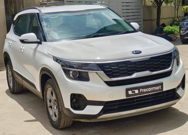 https://images10.gaadi.com/usedcar_image/4575924/original/processed_177318b52261c2be6fd6d65490a68bbe.jpeg?imwidth=6400