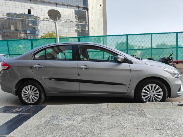 https://images10.gaadi.com/usedcar_image/4575928/original/492084911da108c55f9ab225812d8e0e.jpg?imwidth=6401
