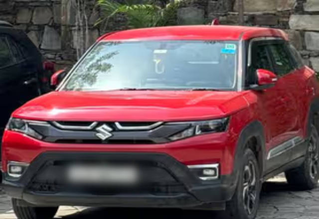 https://images10.gaadi.com/usedcar_image/4575941/original/360d8f2f-a409-4425-88f8-a8c6fed0ba50.?imwidth=6402
