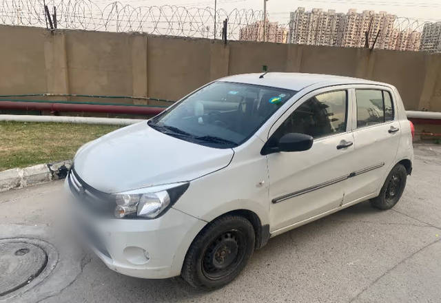 https://images10.gaadi.com/usedcar_image/4575971/original/560f1b10-9a9f-4a06-8f5a-c78fca064822.?imwidth=6400