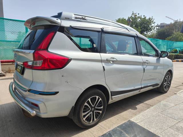 https://images10.gaadi.com/usedcar_image/4575982/original/processed_63608c73e03005f89f746c9152dfeefc.jpg?imwidth=6402