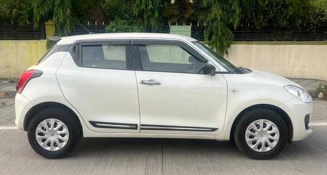 https://images10.gaadi.com/usedcar_image/4575992/original/processed_9368402c5fbff8dd7afa66024f7d6bc4.jpg?imwidth=6401