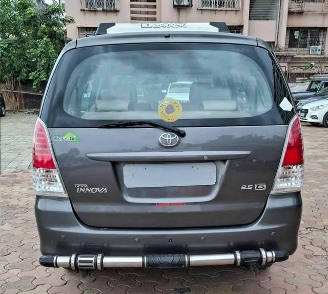 https://images10.gaadi.com/usedcar_image/4575998/original/processed_8e0971ed37db5bc5948faa7d3c24b217.jpeg?imwidth=6401