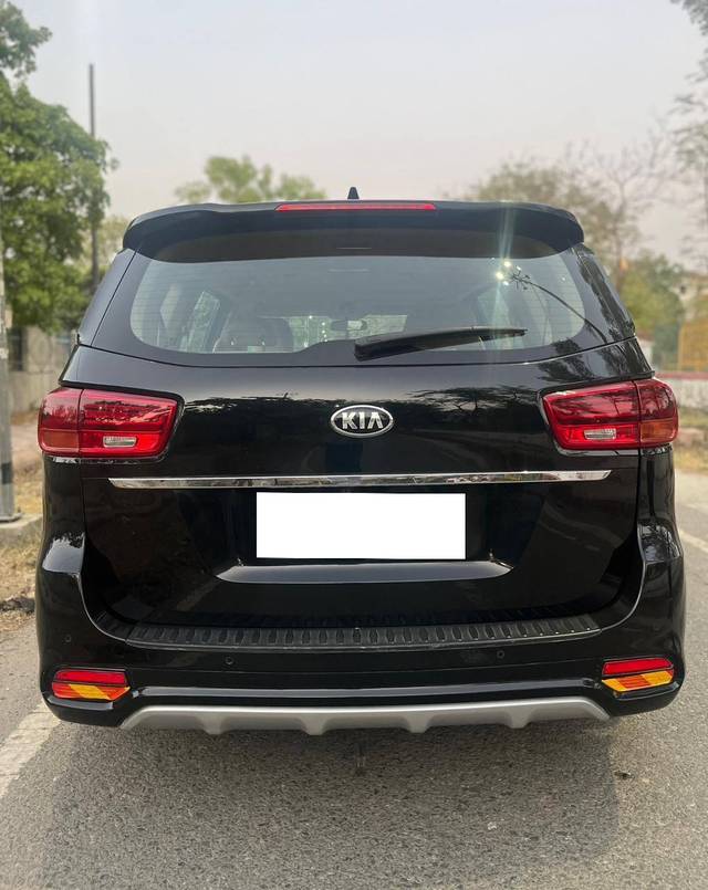 https://images10.gaadi.com/usedcar_image/4576001/original/processed_edc9d148dd7e52e9175fe4396acfdd07.jpg?imwidth=6402