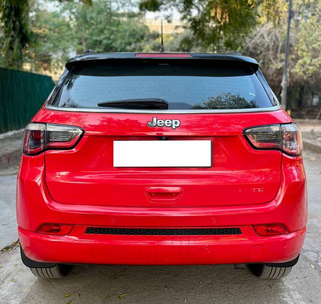 https://images10.gaadi.com/usedcar_image/4576009/original/processed_1ddcaad097dc3be910c0bc64bebdcc3d.jpg?imwidth=6402