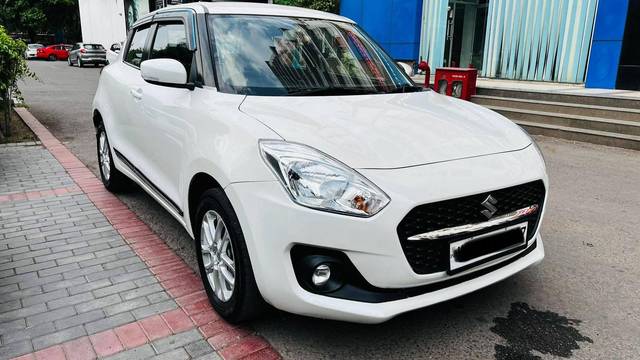 https://images10.gaadi.com/usedcar_image/4576018/original/processed_8cfc645fc437a9b7eaa26f4660f4ea62.jpg?imwidth=6401