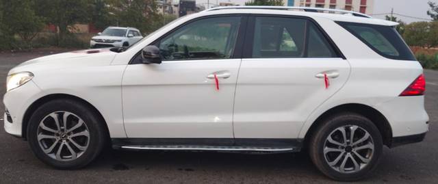 https://images10.gaadi.com/usedcar_image/4576027/original/a0d513e81b2cdaa11da2e2d8a1911a9a.jpg?imwidth=6401