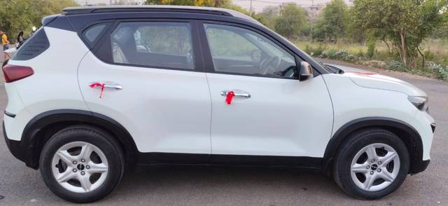 https://images10.gaadi.com/usedcar_image/4576043/original/23a5e85249303dee8c94b99cdcaadf83.jpg?imwidth=6401