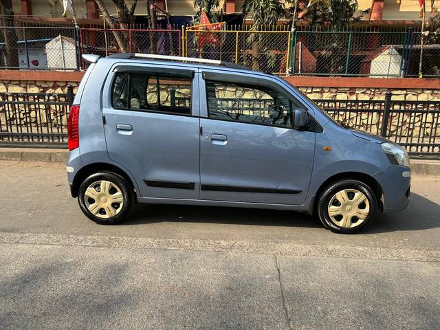 https://images10.gaadi.com/usedcar_image/4576045/original/5c34c317cc2de6d3c23ed93aeef56bbc.jpeg?imwidth=6401
