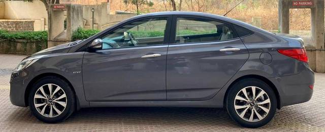 https://images10.gaadi.com/usedcar_image/4576048/original/processed_01d0ea9a-2682-459b-a608-b950569c1316.jpg?imwidth=6402