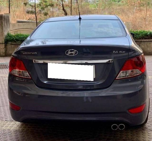 https://images10.gaadi.com/usedcar_image/4576048/original/processed_acaceddc-750e-495e-b2d0-ca0b3874e1b0.jpg?imwidth=6400