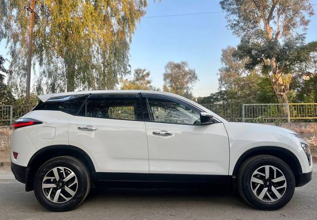https://images10.gaadi.com/usedcar_image/4576054/original/processed_7de5fda104677354b0e53fa8f1040340.jpg?imwidth=6401