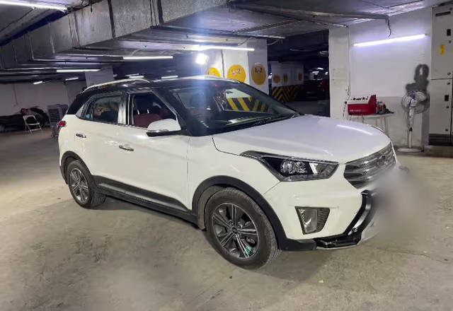 https://images10.gaadi.com/usedcar_image/4576098/original/3a5623fb-fa58-4e0a-bd2c-a80e153dafb0.?imwidth=6400