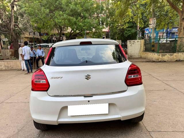 https://images10.gaadi.com/usedcar_image/4576139/original/processed_2eae30a4-212d-4aa9-8f6e-1a8d07210c17.jpg?imwidth=6401