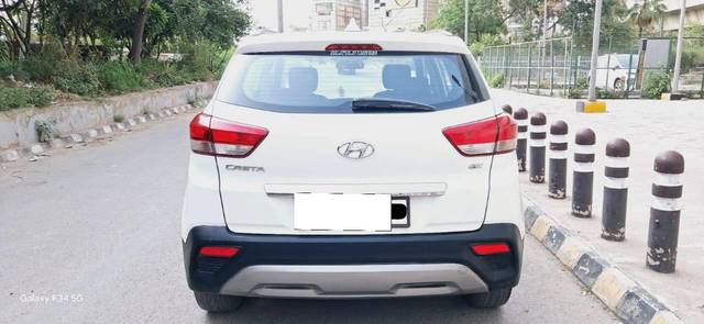 https://images10.gaadi.com/usedcar_image/4576149/original/processed_bc67a95d92de5868699a78b3890b07b1.jpg?imwidth=6402