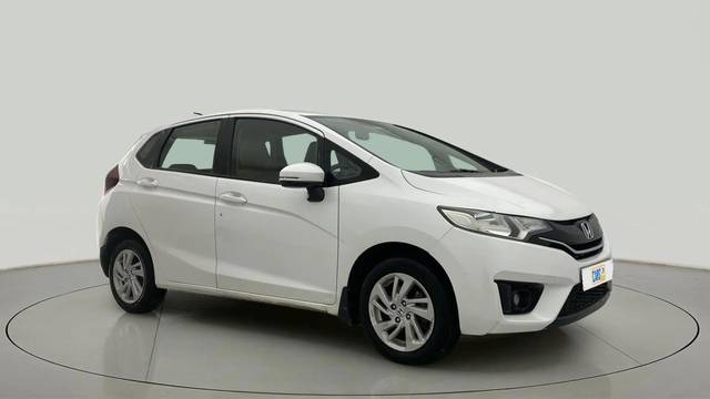 https://images10.gaadi.com/usedcar_image/4576150/original/40627894b4fbb3157ec9b033321d16cd.jpg?imwidth=6400