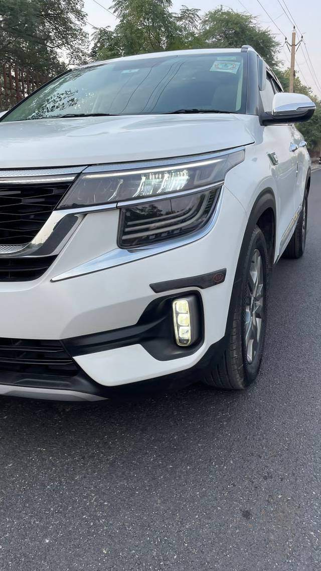 https://images10.gaadi.com/usedcar_image/4576153/original/4a72d5d488fff624ec8ca51a8e41cbb3.jpg?imwidth=6400