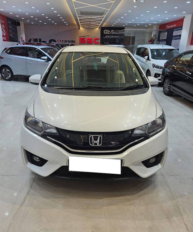 https://images10.gaadi.com/usedcar_image/4576154/original/processed_742fbb3f3f49249800d9314588e7650c.jpg?imwidth=6400