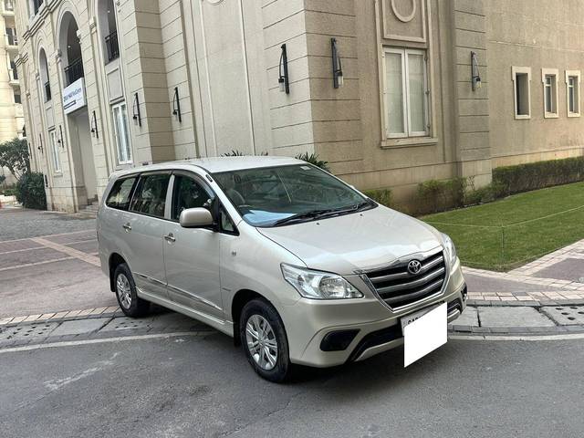https://images10.gaadi.com/usedcar_image/4576158/original/processed_19e3f5af031fe6dd7d46faf5a6f0c692.jpg?imwidth=6400