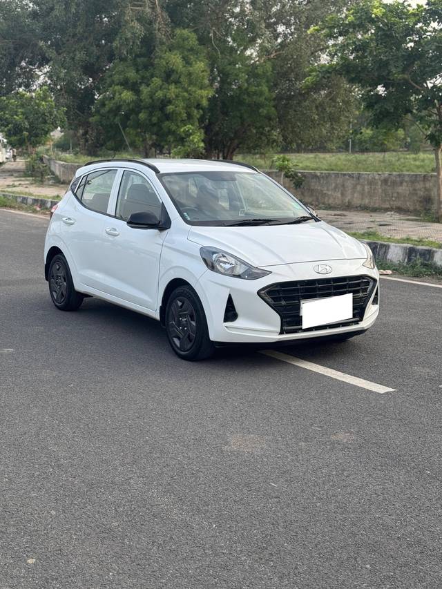 https://images10.gaadi.com/usedcar_image/4576167/original/processed_5e225db7b9bbd0845e780e7cff8bc366.jpg?imwidth=6400