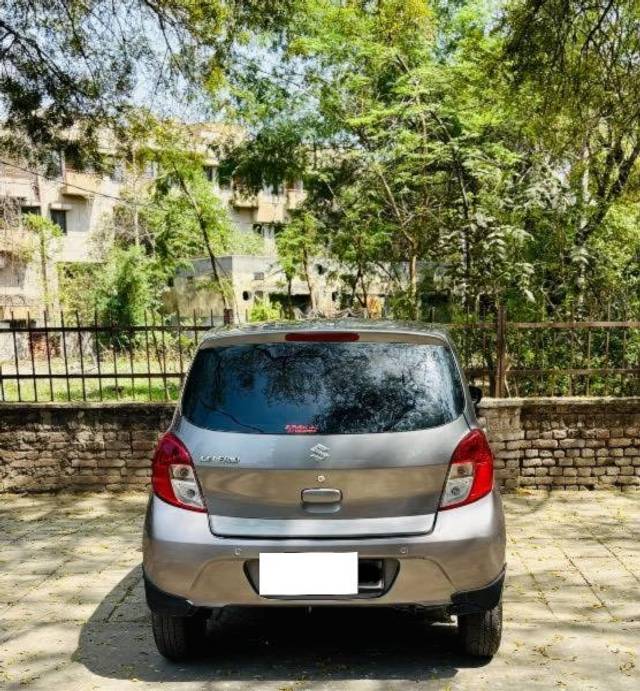 https://images10.gaadi.com/usedcar_image/4576187/original/processed_b518ef33-a693-4902-8e96-5c58b9e95793.jpeg?imwidth=6402