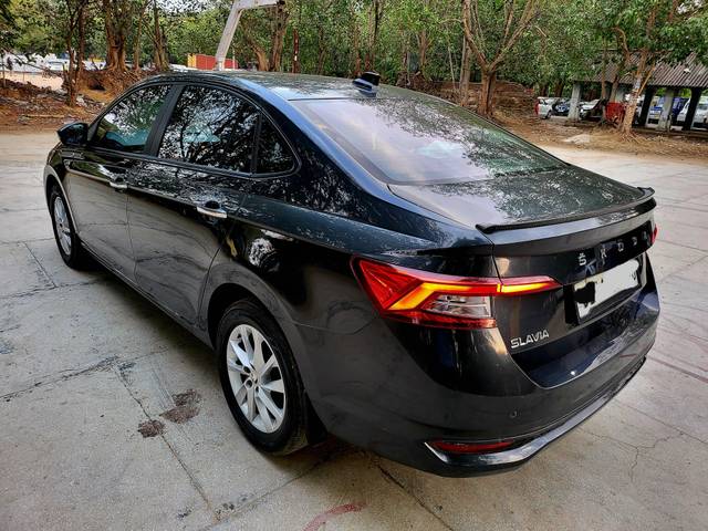 https://images10.gaadi.com/usedcar_image/4576196/original/processed_484a739b065e1b41ec0127be14e6afa6.jpg?imwidth=6400